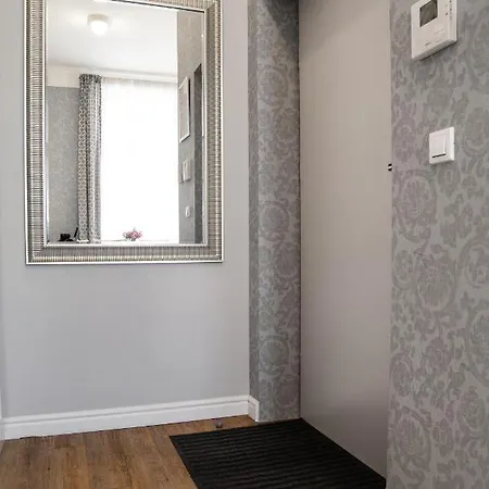 Apartment Househost :zacisze Street