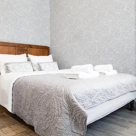 Househost :zacisze Street Апартаменты
